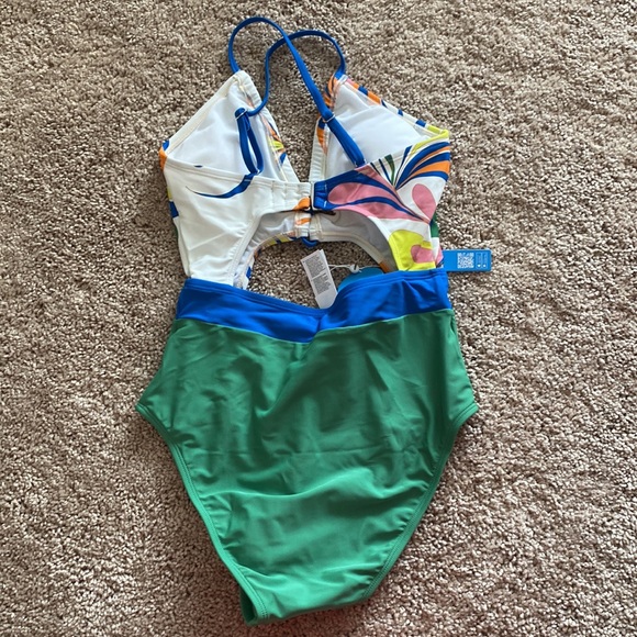 Cupshe one piece swimsuit - Picture 4 of 4